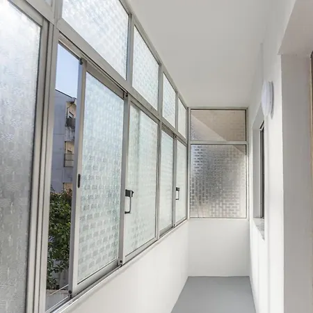 Modern Pilar By Homing *